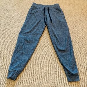 Girl’s Pocketed Jogging Pants